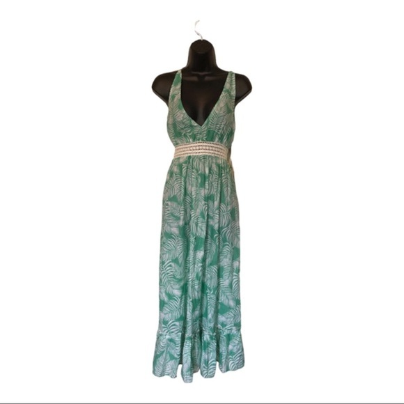Green white floral open back halter beach cover up crochet maxi dress size small - Picture 2 of 16
